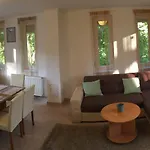 Balatinus Apartmanhaz *