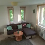 Balatinus Apartmanhaz *