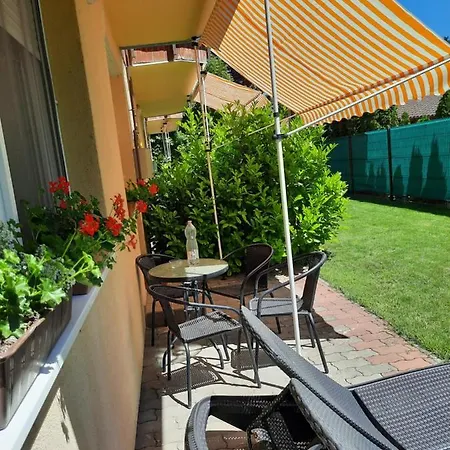Balatinus Apartmanhaz Σίοφοκ