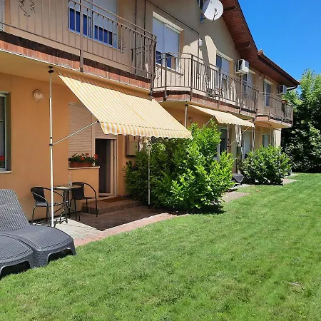 Apartament Balatinus Apartmanhaz Siófok