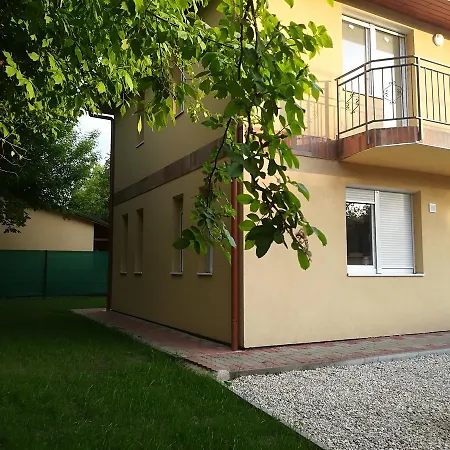 Lägenhet Balatinus Apartmanhaz Siófok