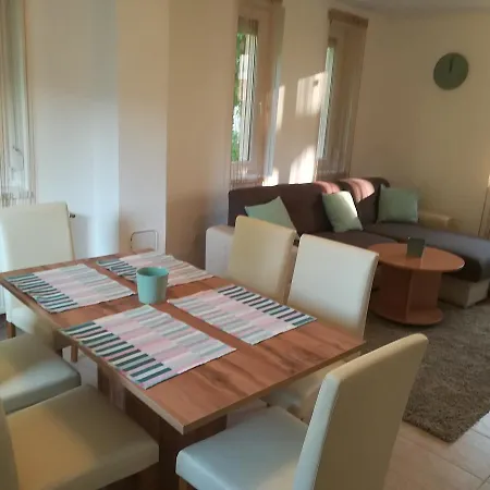 Διαμέρισμα Balatinus Apartmanhaz Σίοφοκ