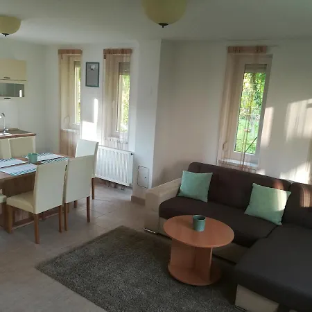 Διαμέρισμα Balatinus Apartmanhaz