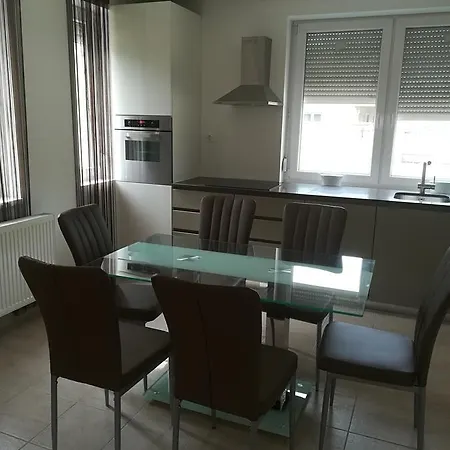 Balatinus Apartmanhaz Appartement Siófok