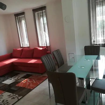 Διαμέρισμα Balatinus Apartmanhaz *