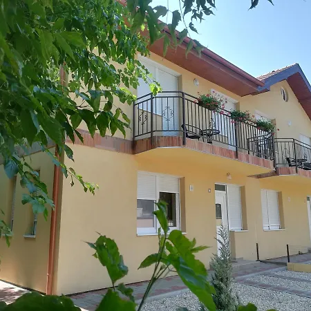 Balatinus Apartmanhaz