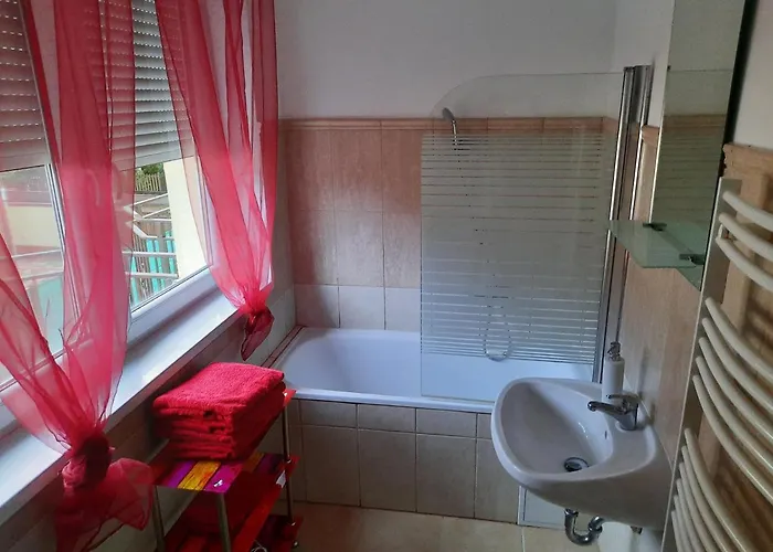 Apartament Balatinus Apartmanhaz *