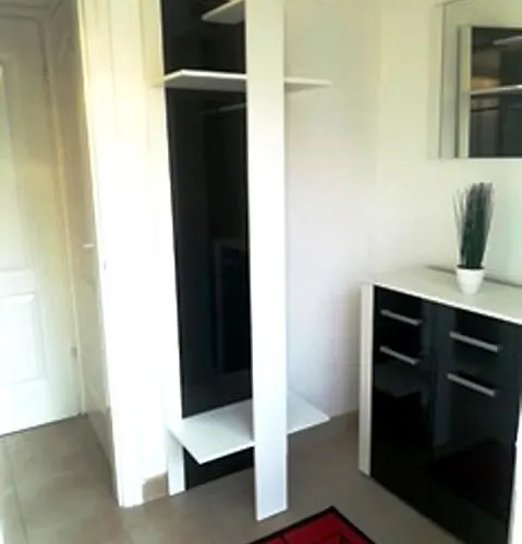 Balatinus Apartmanhaz アパート *