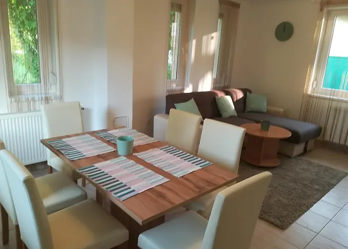 Apartament Balatinus Apartmanhaz Siófok