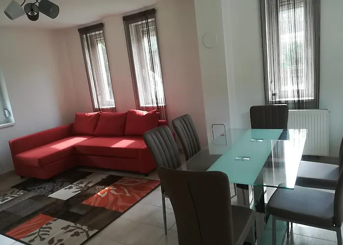 アパート Balatinus Apartmanhaz *