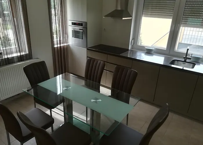 Apartament Balatinus Apartmanhaz *