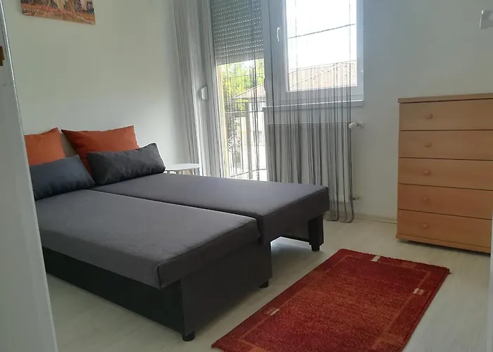 Balatinus Apartmanhaz * シオーフォク